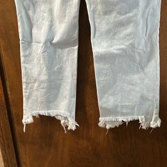 FREE PEOPLE JEANS MAGGIE MID-RISE DISTRESSED RAW HEM BUTTON FLY LIGHT BLUE SZ 30 - Picture 6 of 13